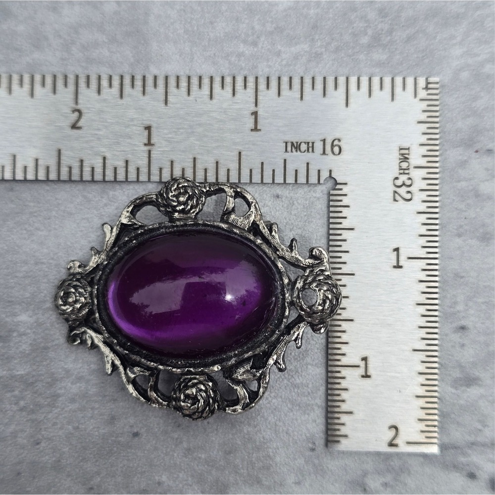 Vintage Purple Cabochon Brooch Silver Tone Floral Victorian Style Pin - Picture 5 of 5